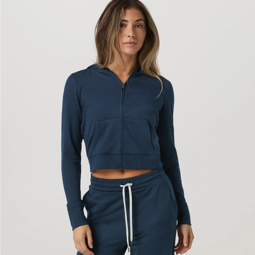 Vuori Set - Mini Track Jacket and Matching Halo Easy Wideleg Pant in Short